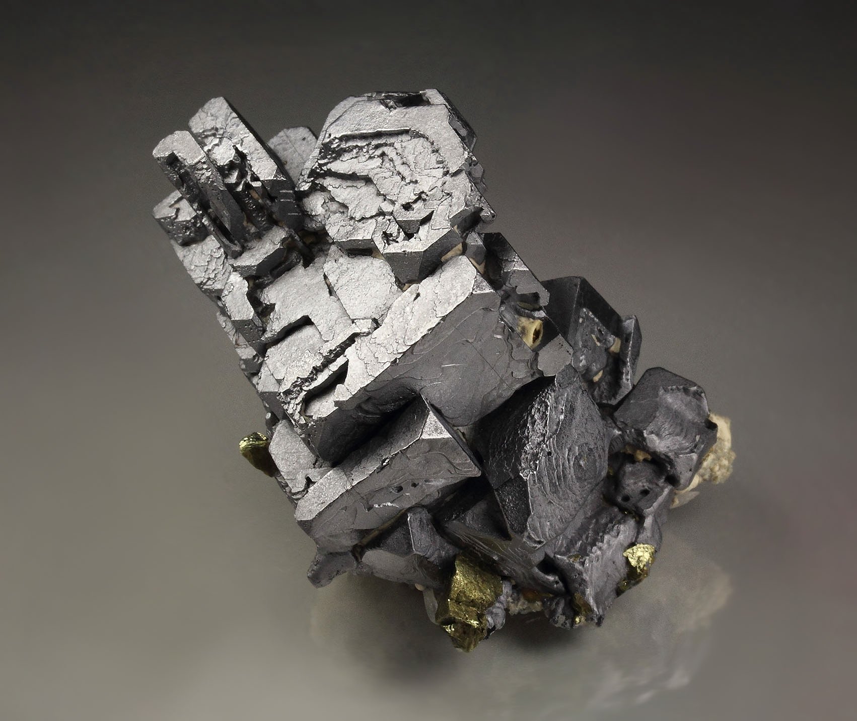 skeletal GALENA, CHALCOPYRITE