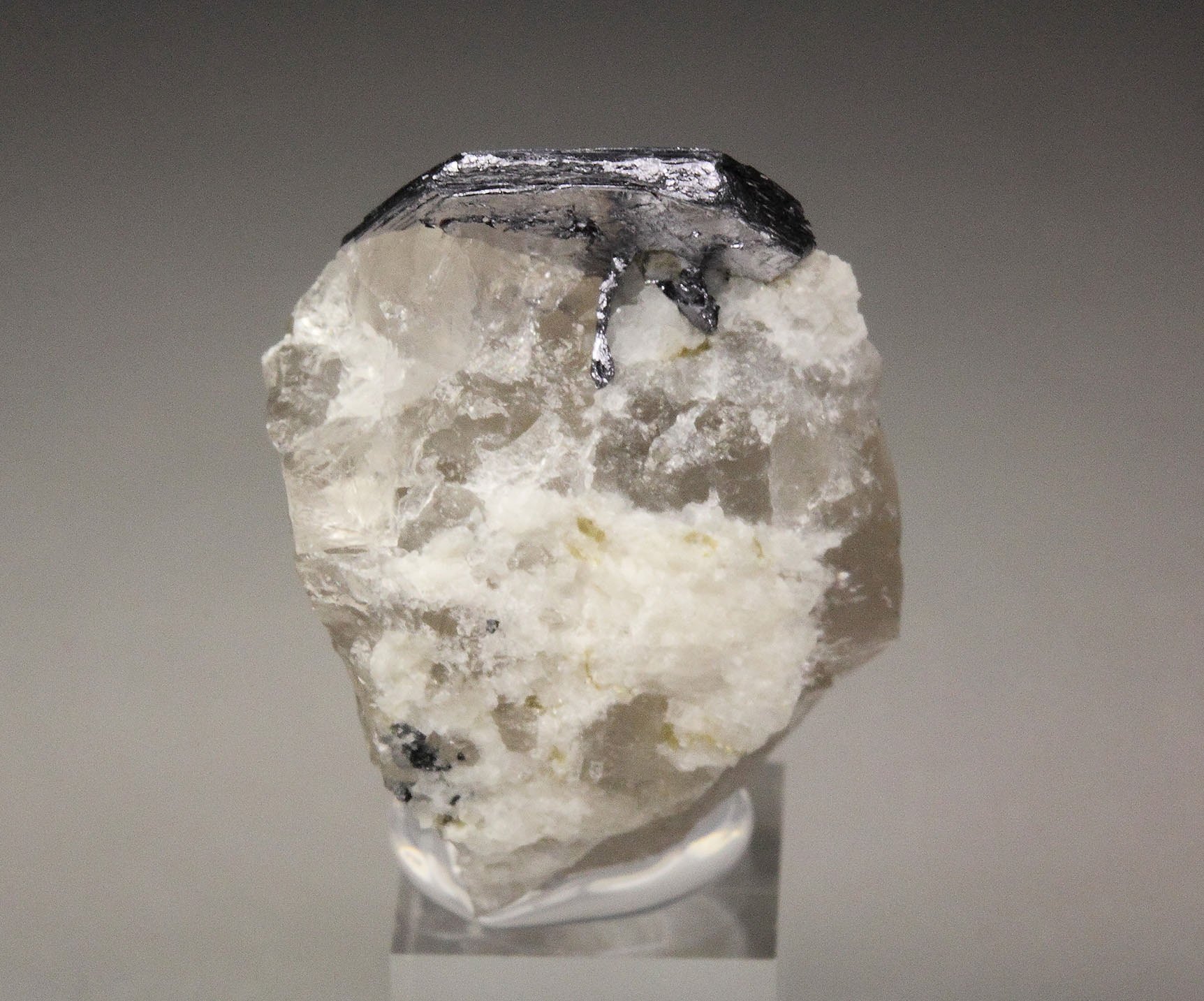 MOLYBDENITE