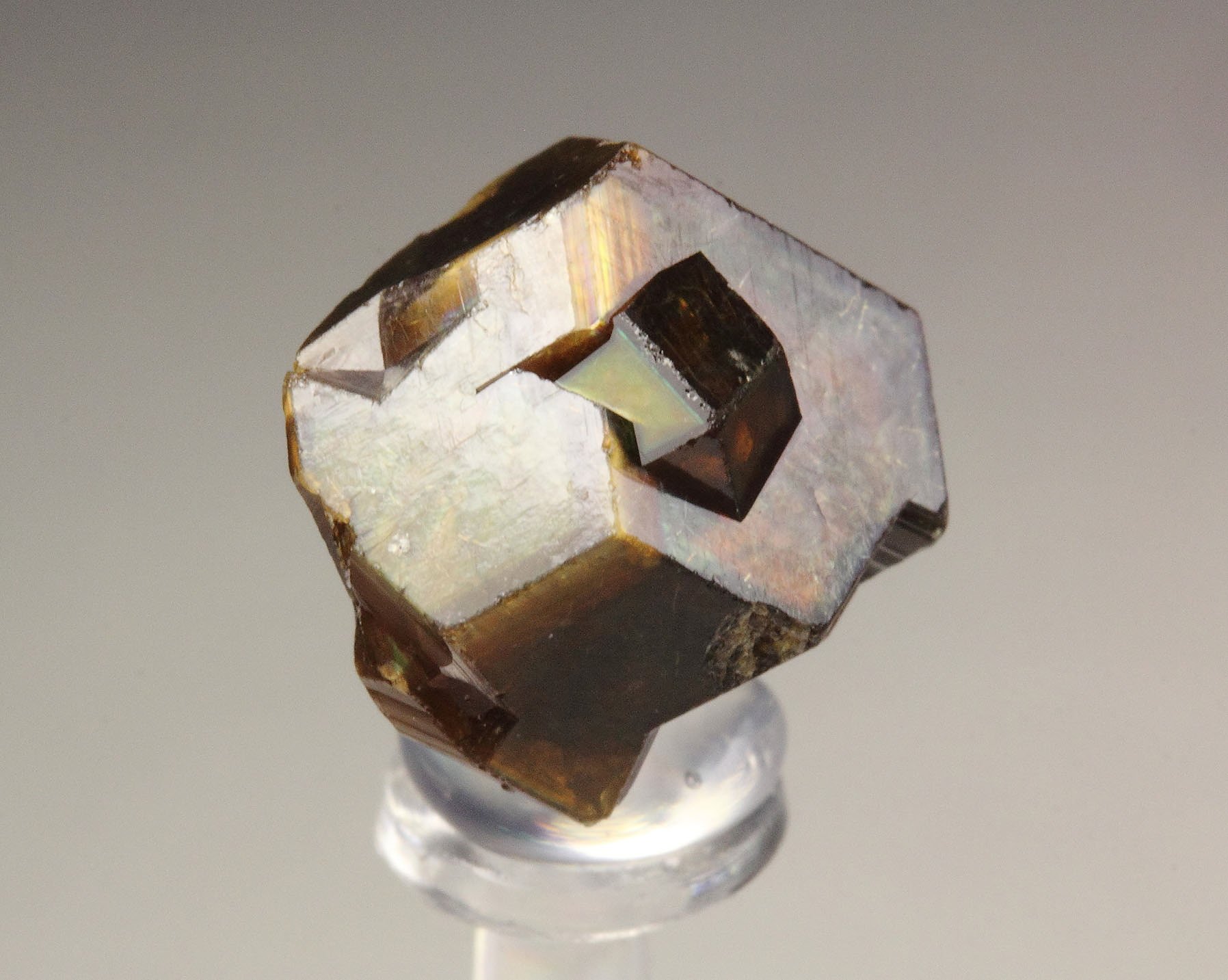 iridescent rainbow GARNET var. ANDRADITE