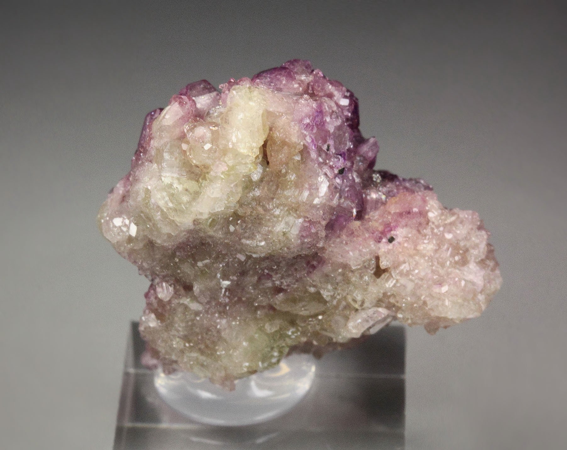 VESUVIANITE var. MANGANOAN