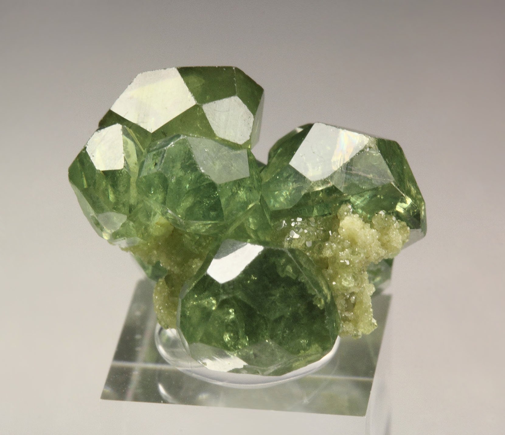 gem GARNET var. ANDRADITE var. DEMANTOID