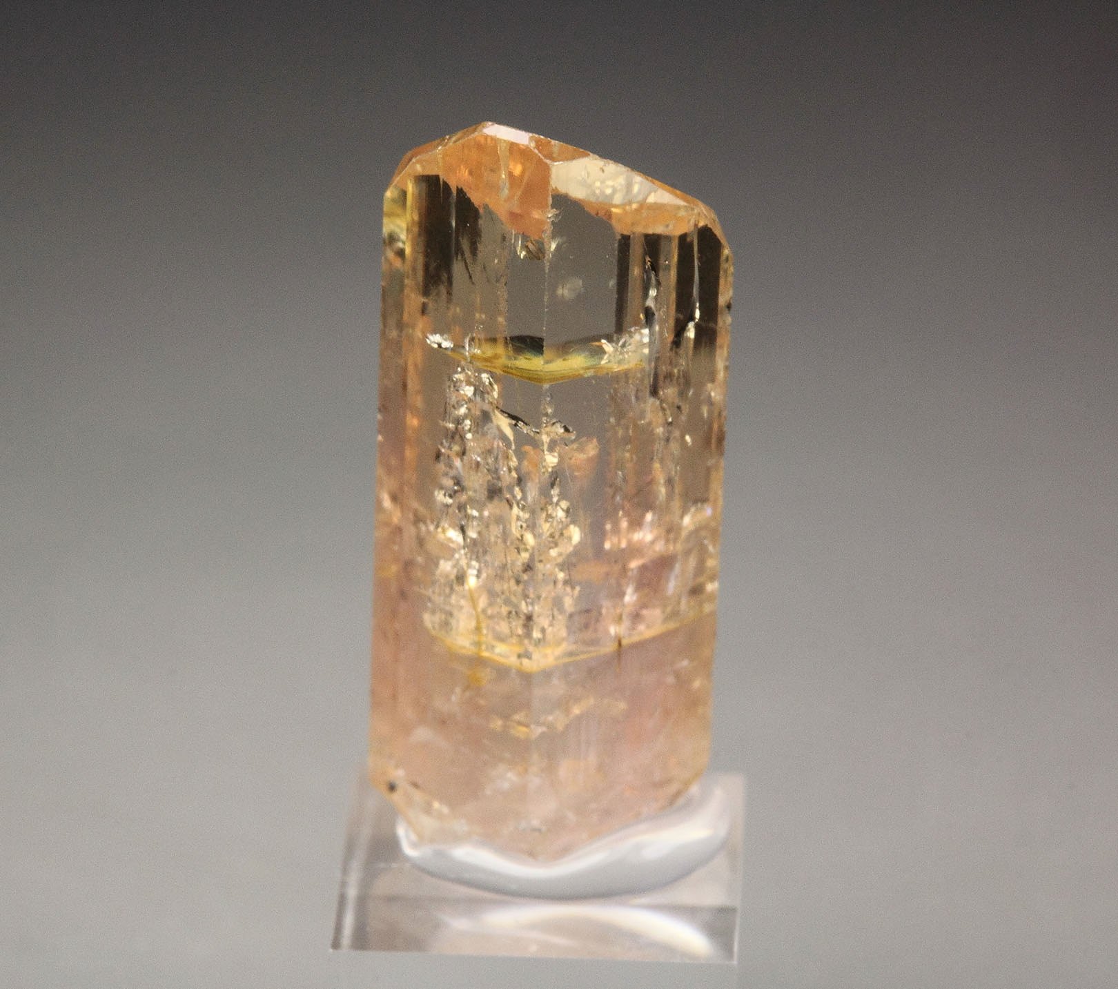 gem TOPAZ var. IMPERIAL TOPAZ