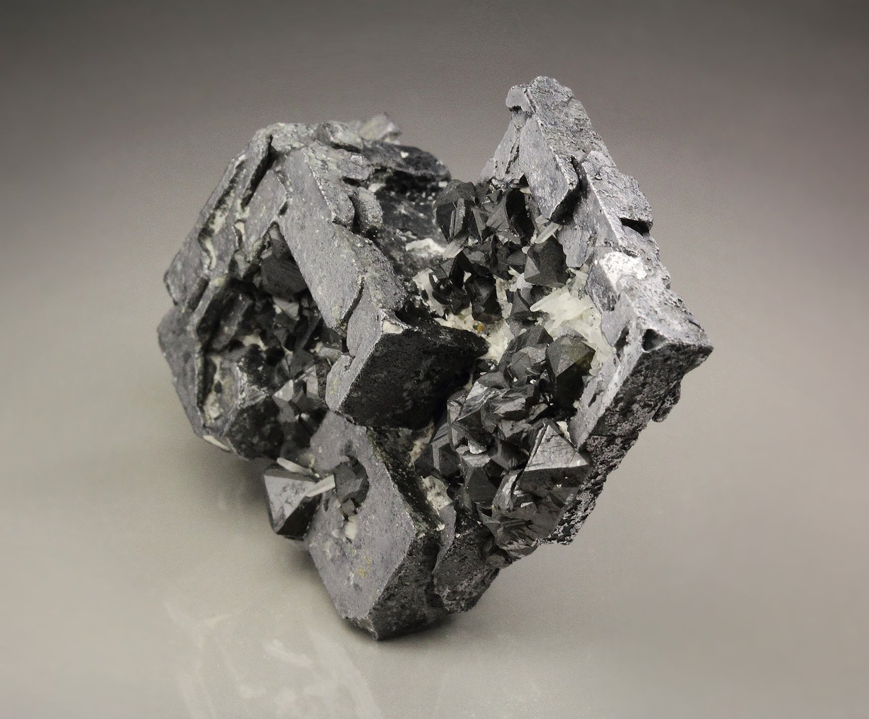 skeletal GALENA, SPHALERITE, QUARTZ