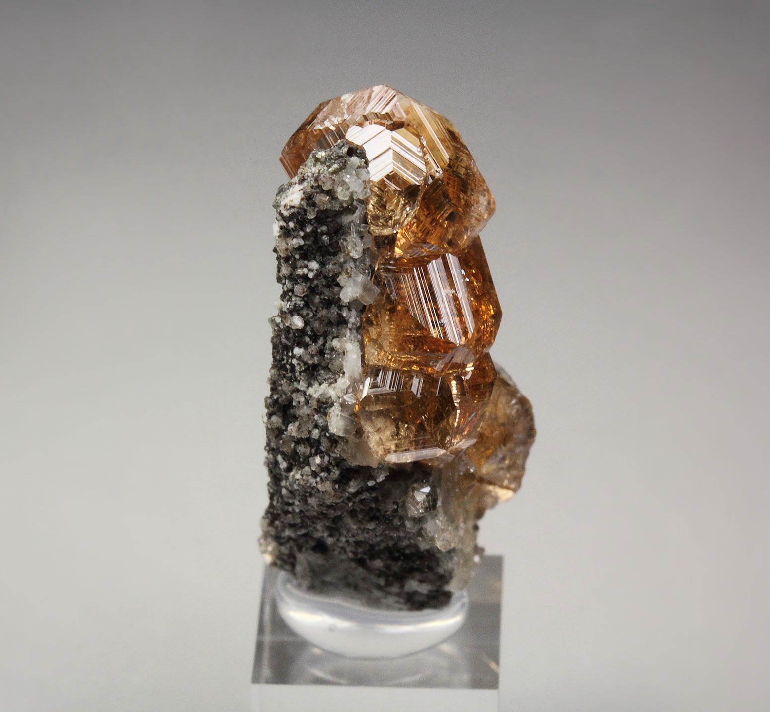 gem GARNET var. GROSSULAR