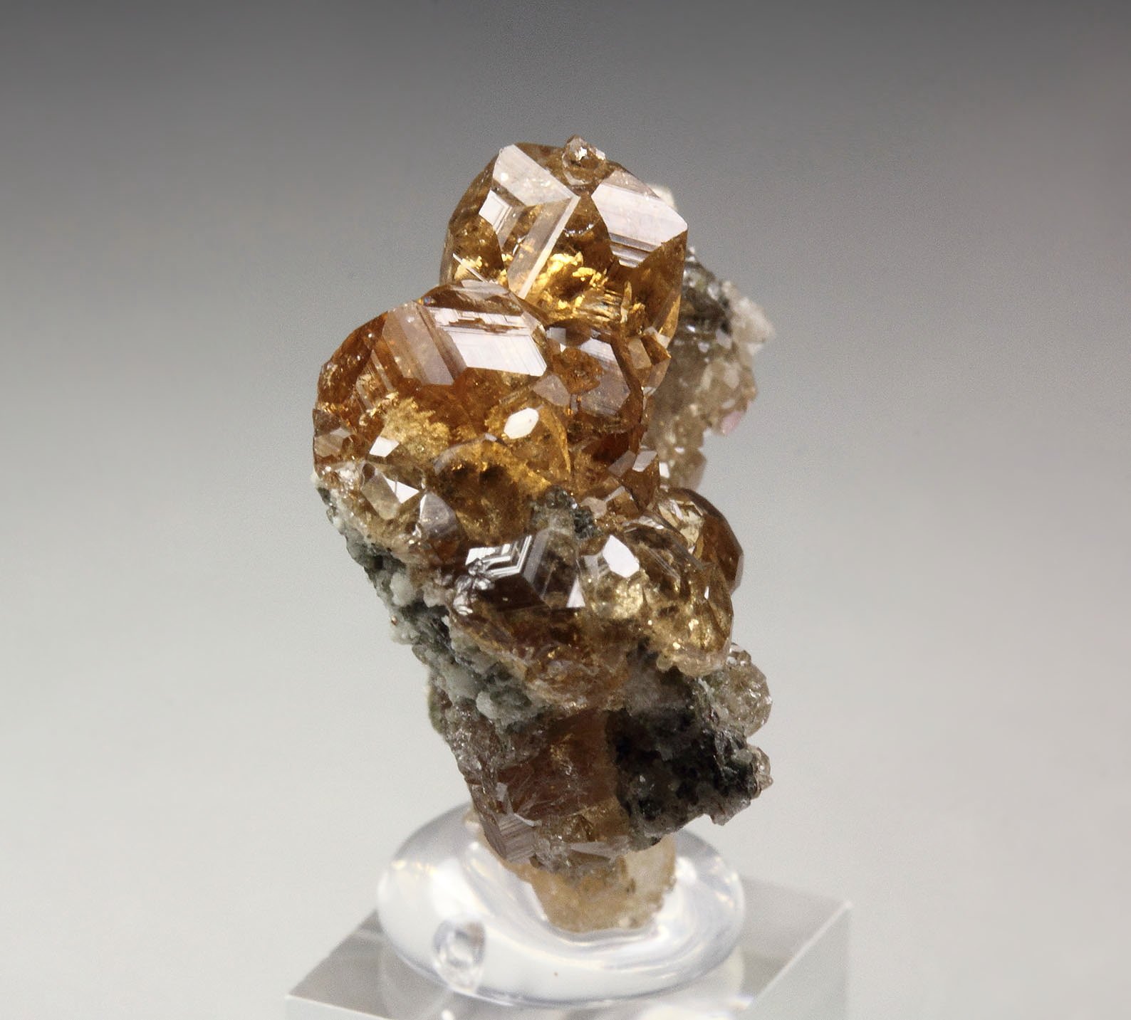 gem GARNET var. GROSSULAR