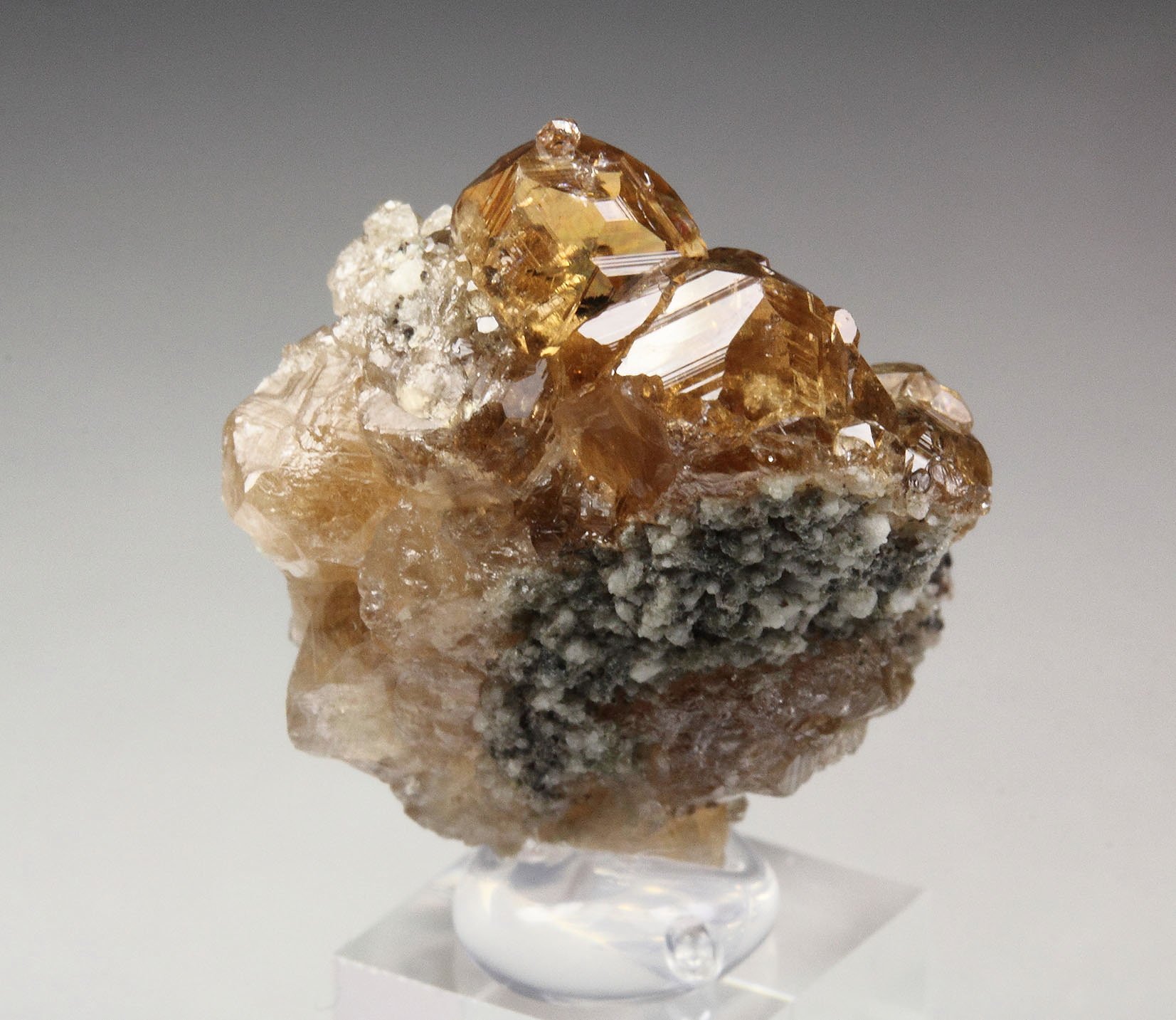 gem GARNET var. GROSSULAR