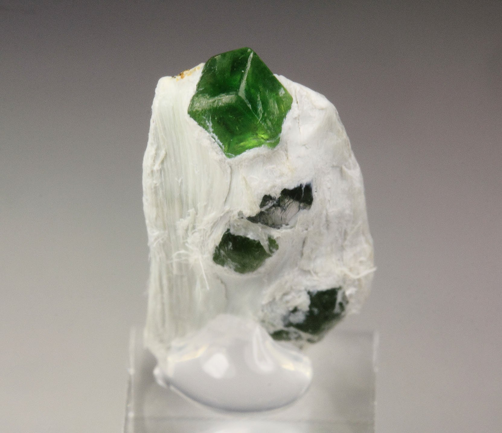 gem GARNET var. ANDRADITE var. DEMANTOID