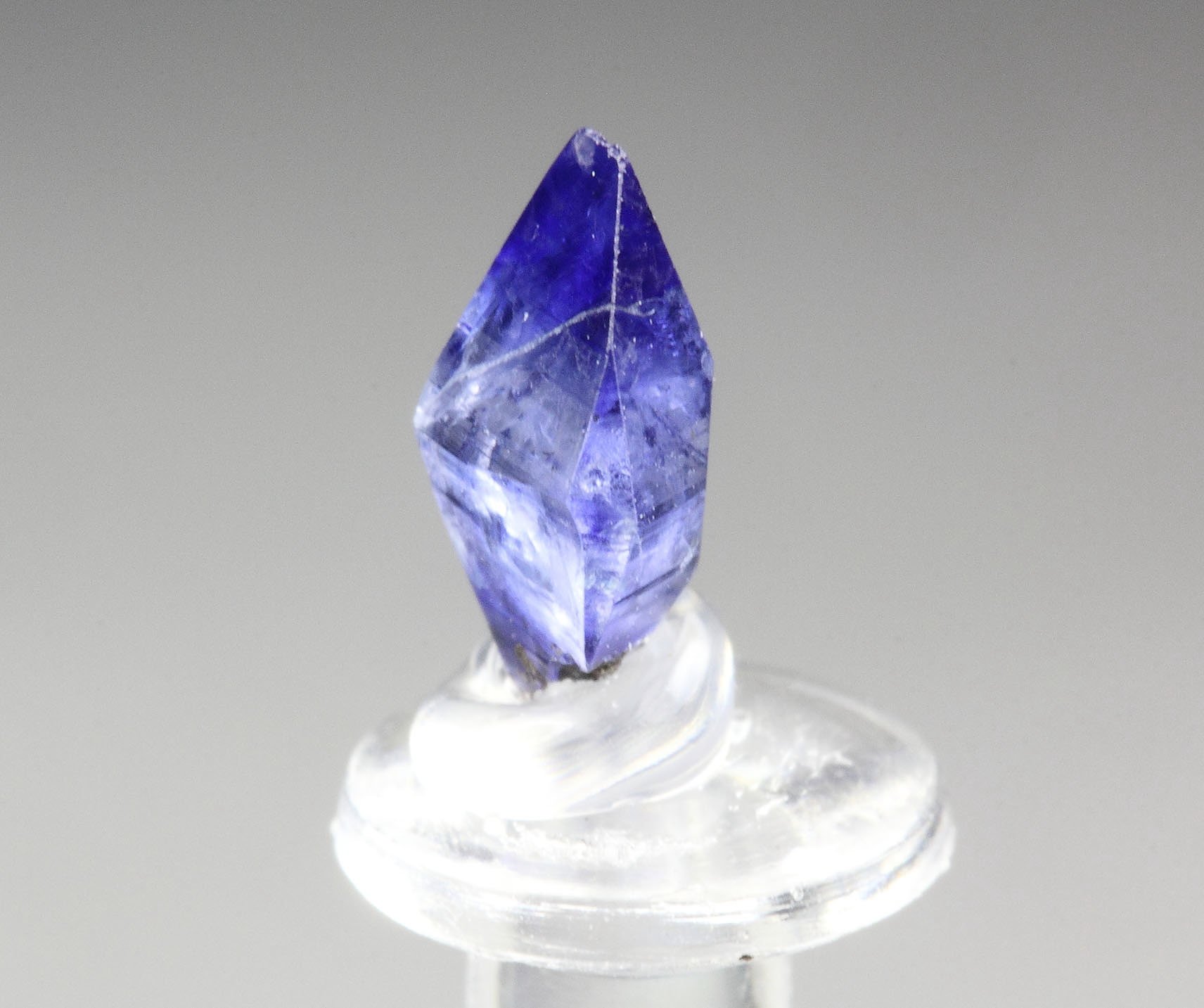 gem CORUNDUM var. SAPPHIRE