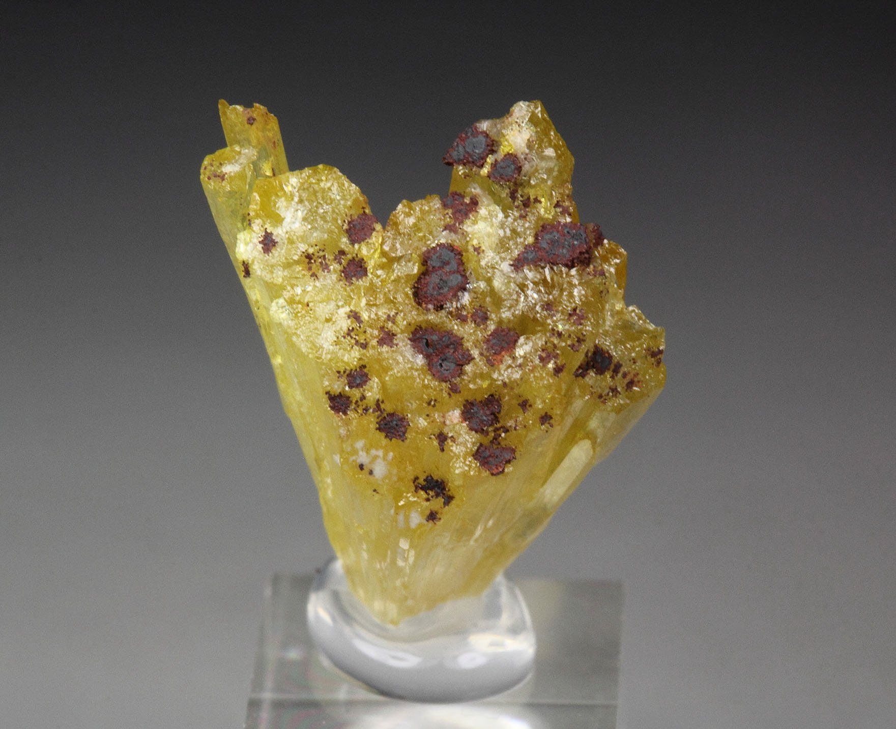 LEGRANDITE