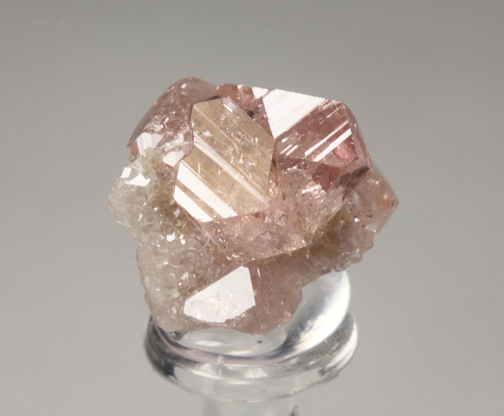 gem PINK GARNET var. GROSSULAR