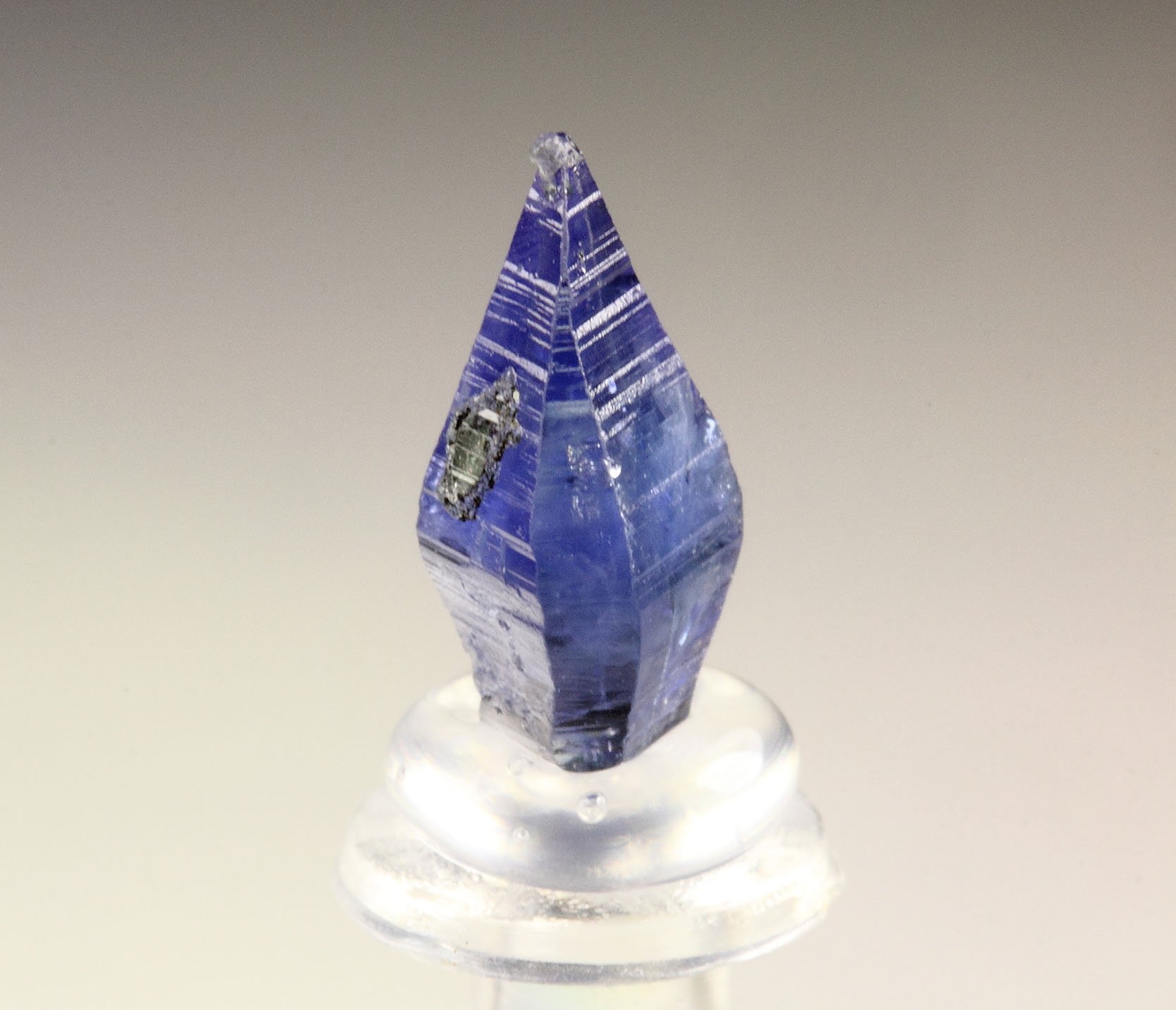 gem CORUNDUM var. SAPPHIRE