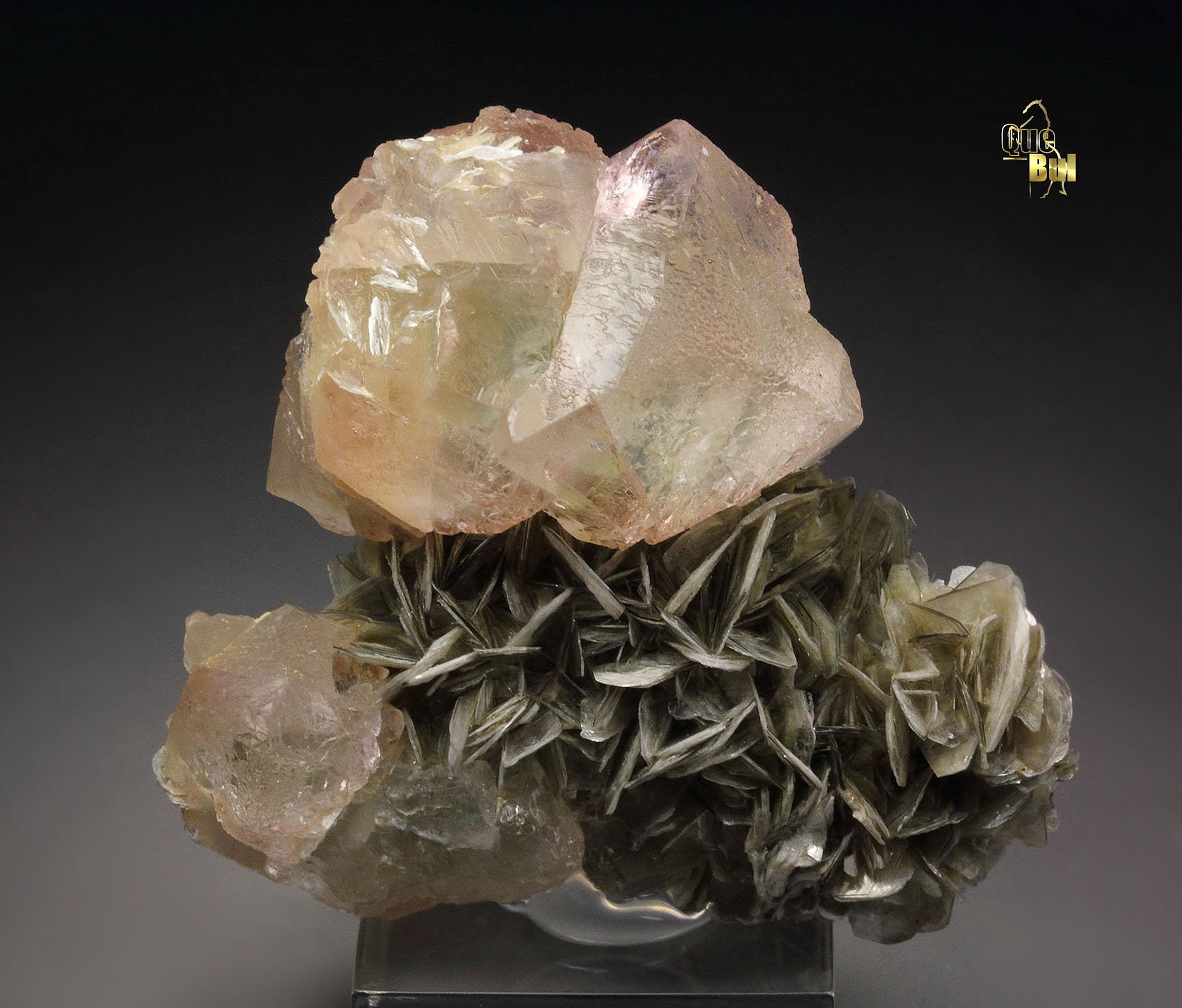 FLUORITE, MUSCOVITE