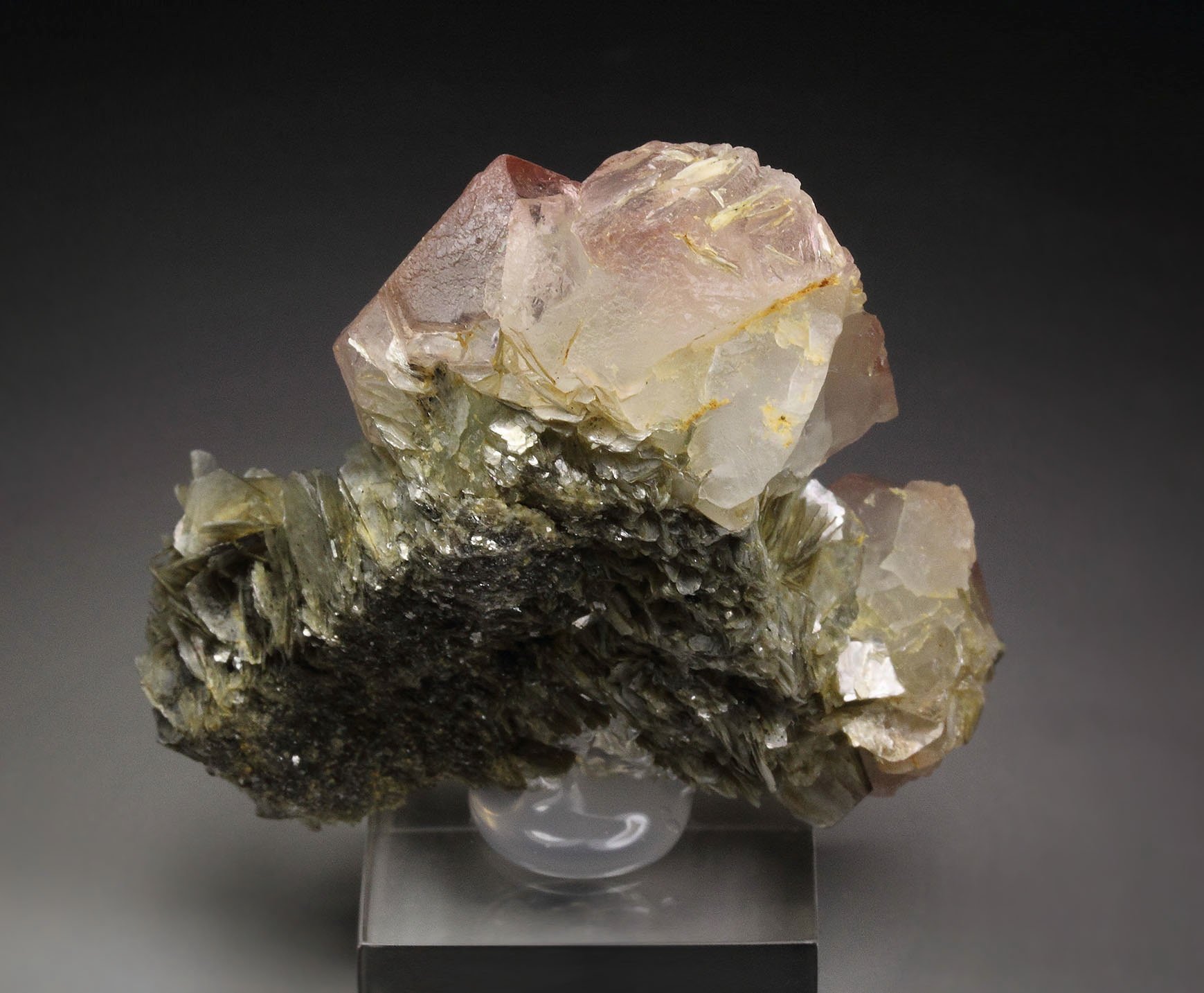 FLUORITE, MUSCOVITE