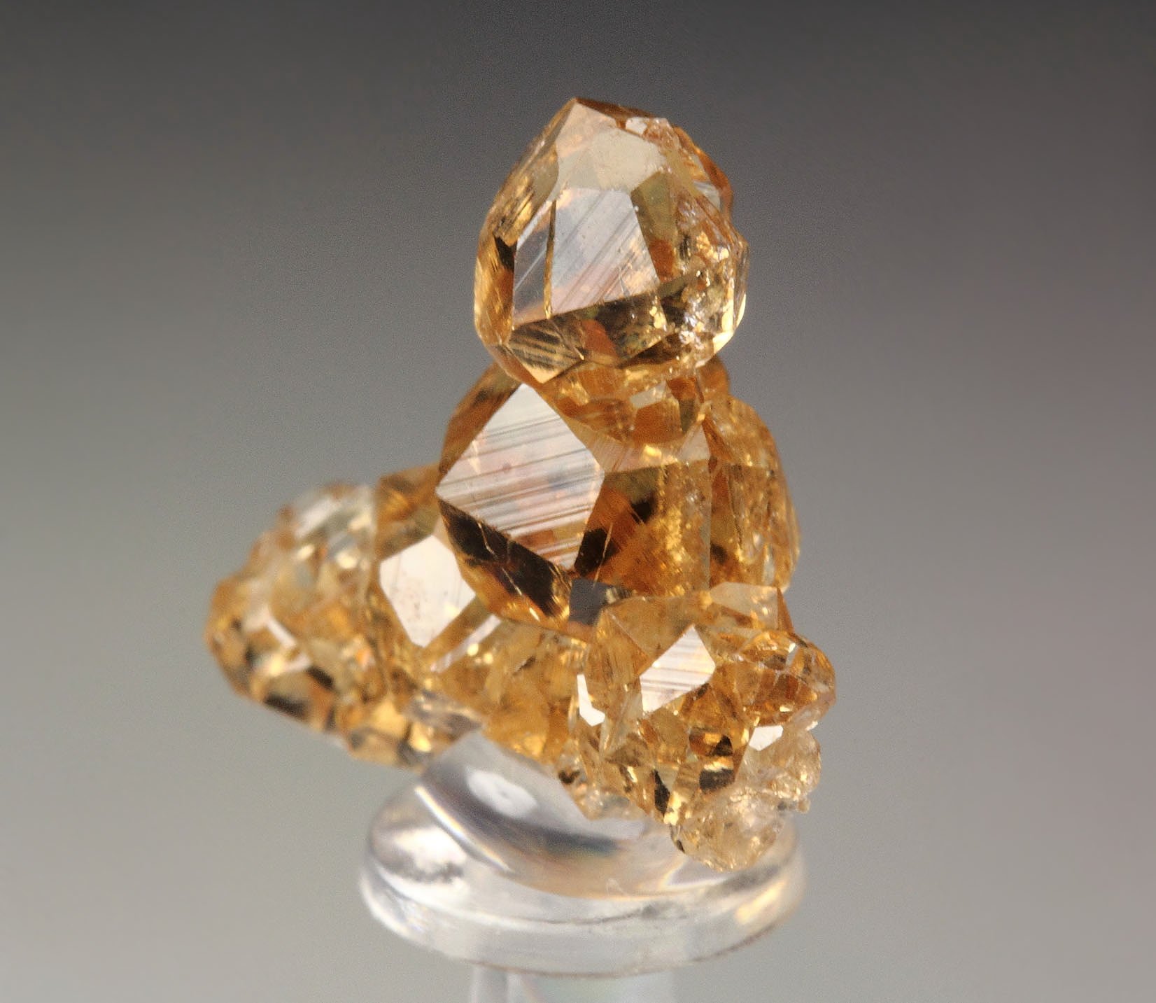 gem GARNET var. GROSSULAR