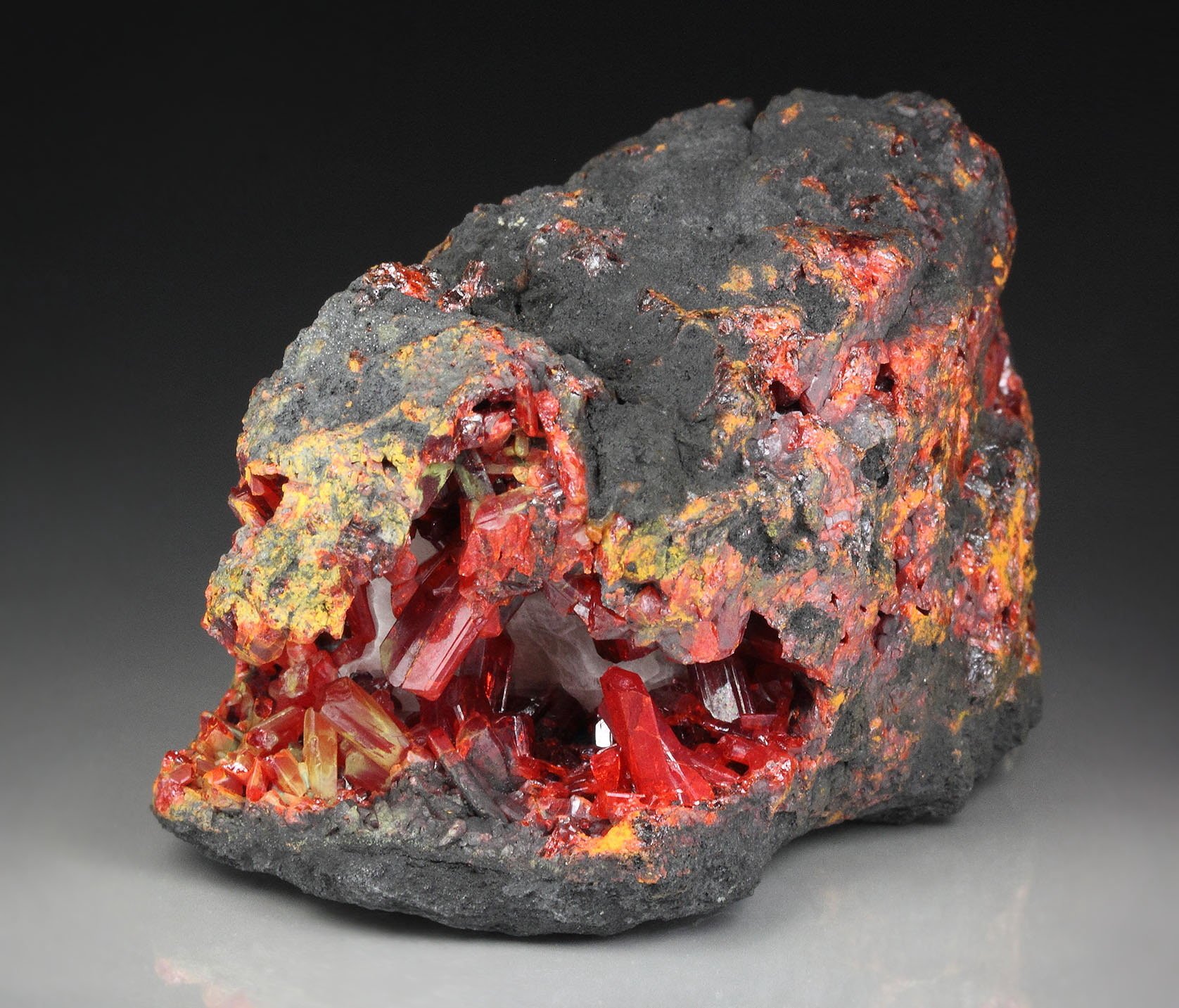 REALGAR, CALCITE