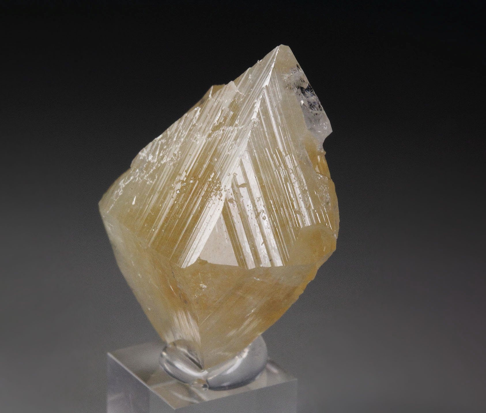 gem POWELLITE