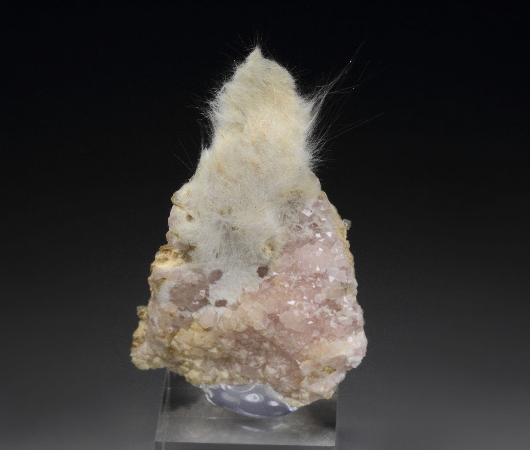 gem PINK GARNET var. GROSSULAR, WOLLASTONITE