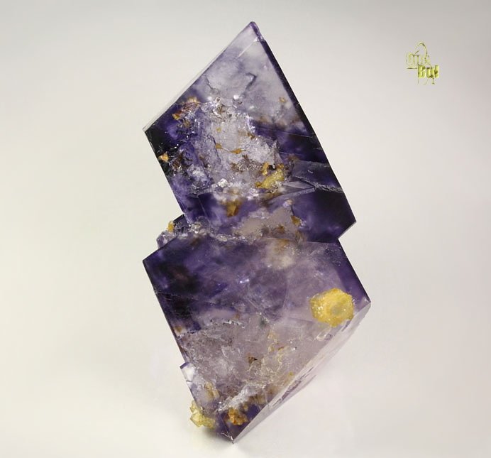 FLUORITE with PHANTOMS, QUARTZ - floater