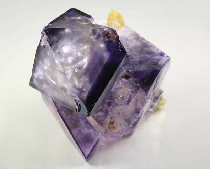 FLUORITE with PHANTOMS, QUARTZ - floater