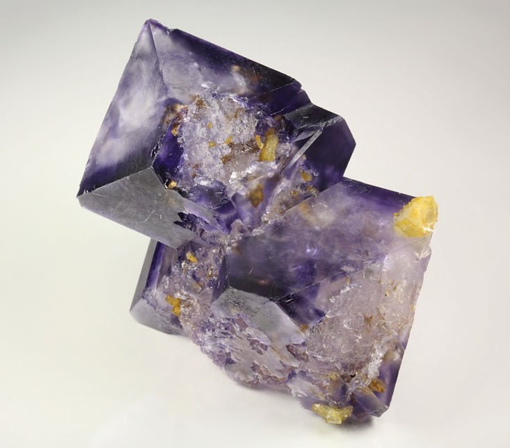 FLUORITE with PHANTOMS, QUARTZ - floater