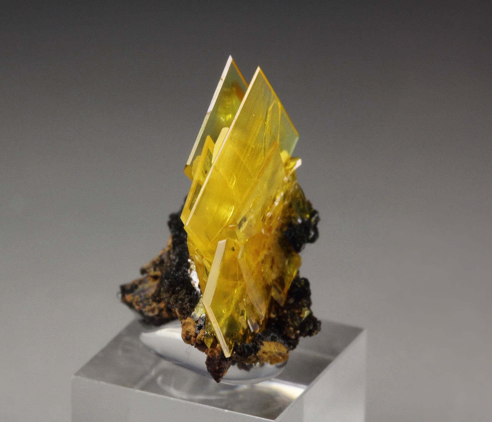 WULFENITE, MOTTRAMITE