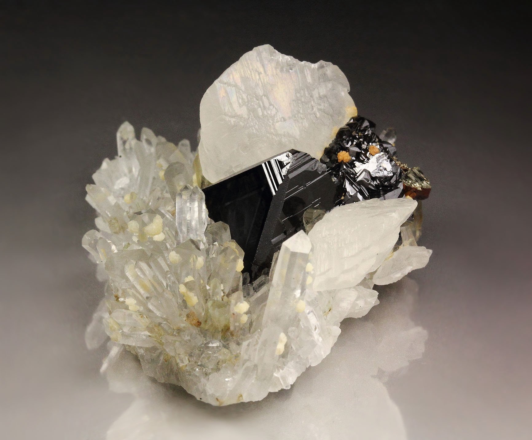 SPHALERITE, QUARTZ, CALCITE, PYRITE