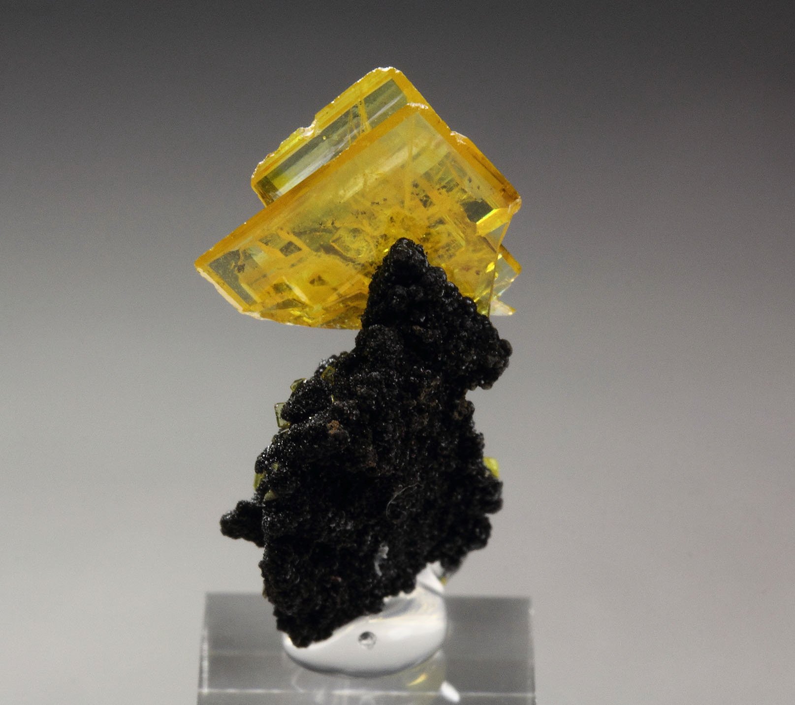 WULFENITE, MOTTRAMITE