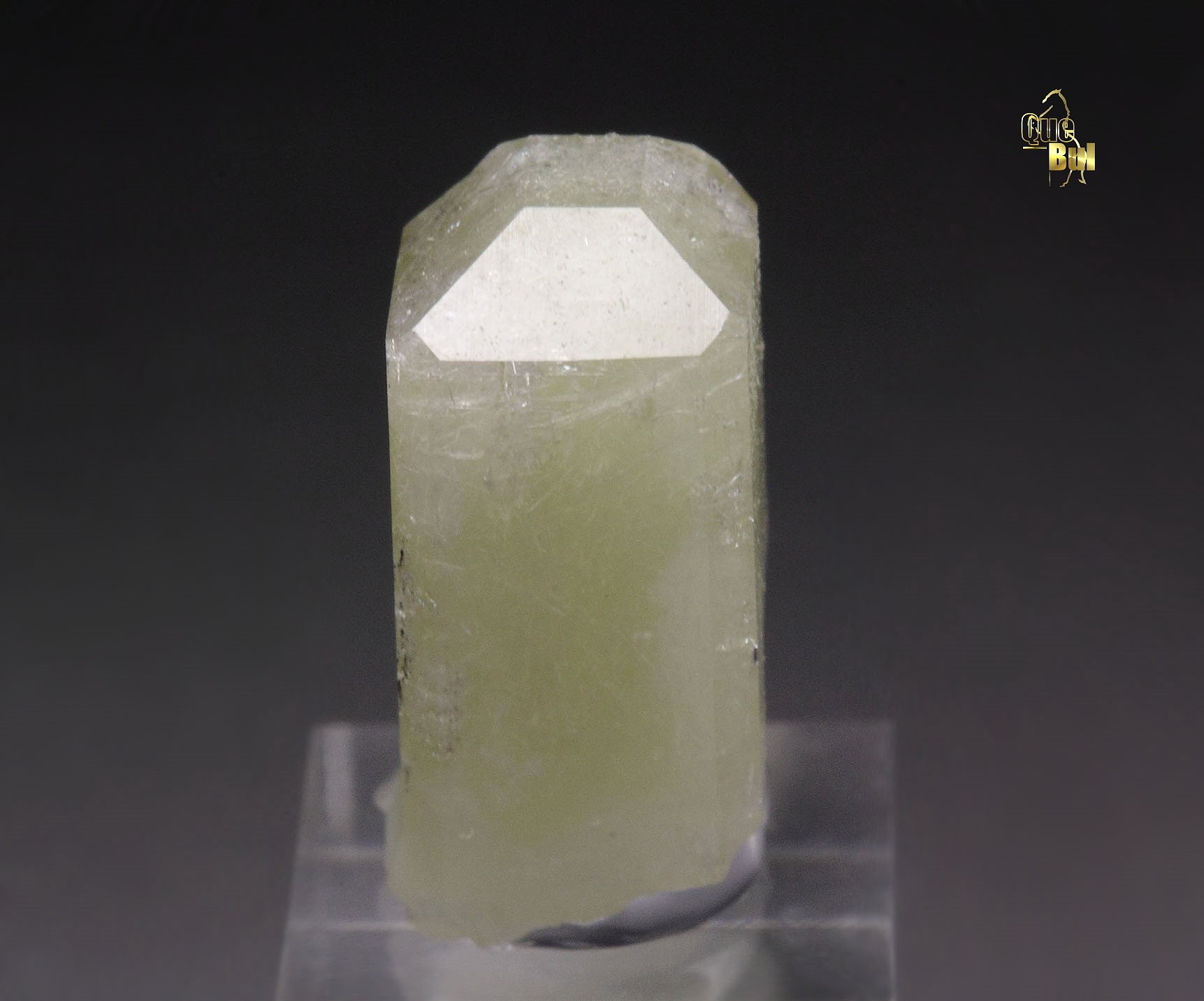 opaque VESUVIANITE