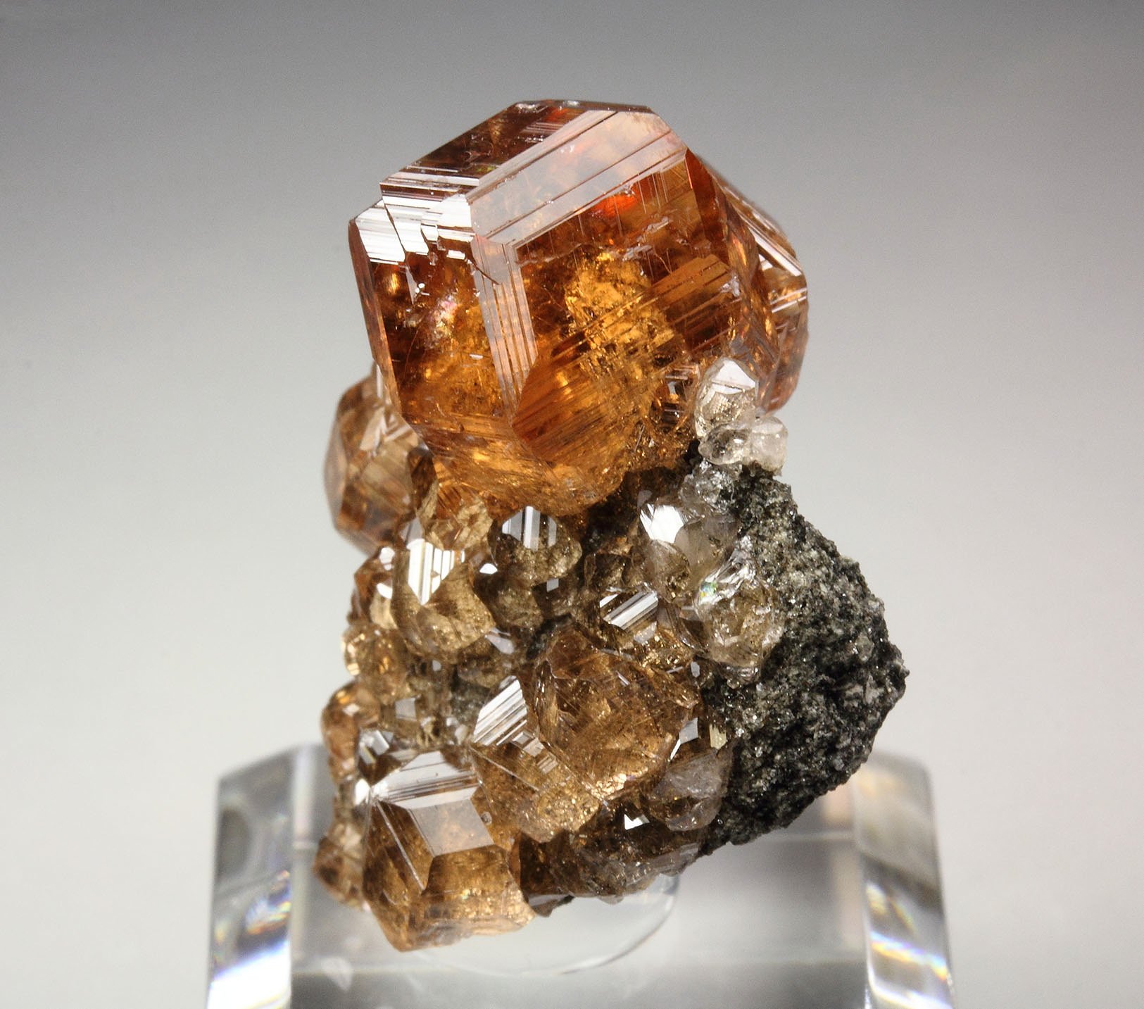 gem GARNET var. GROSSULAR