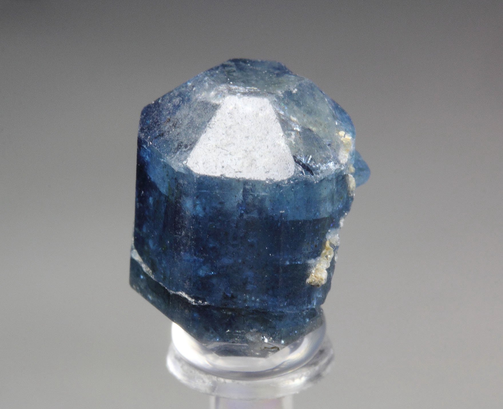 FLUORAPATITE