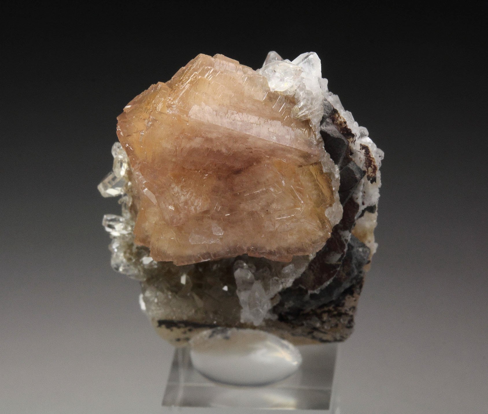 OLMIITE, CALCITE
