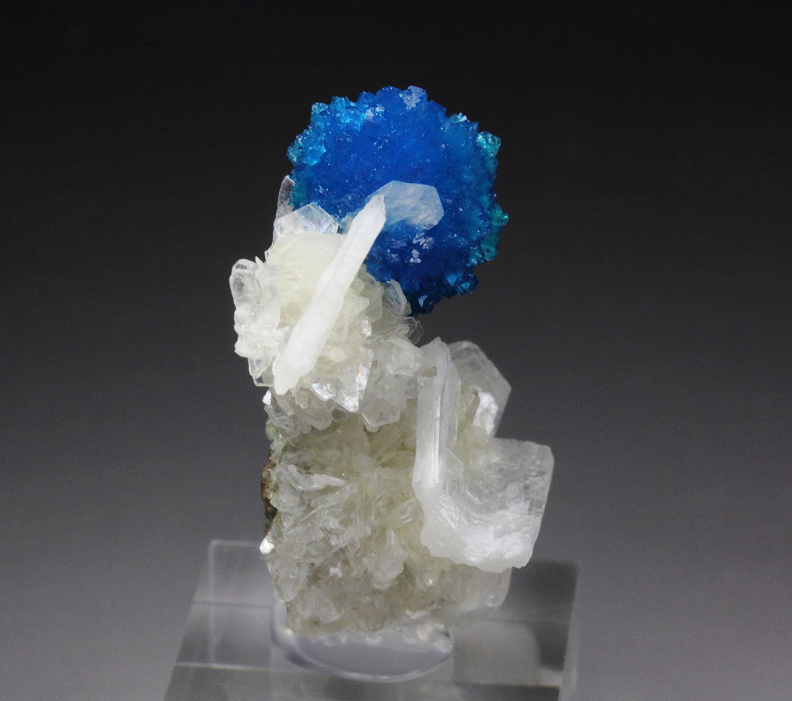 CAVANSITE, STILBITE