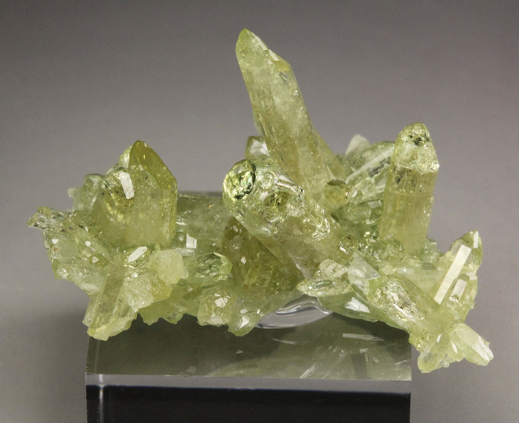 gem VESUVIANITE
