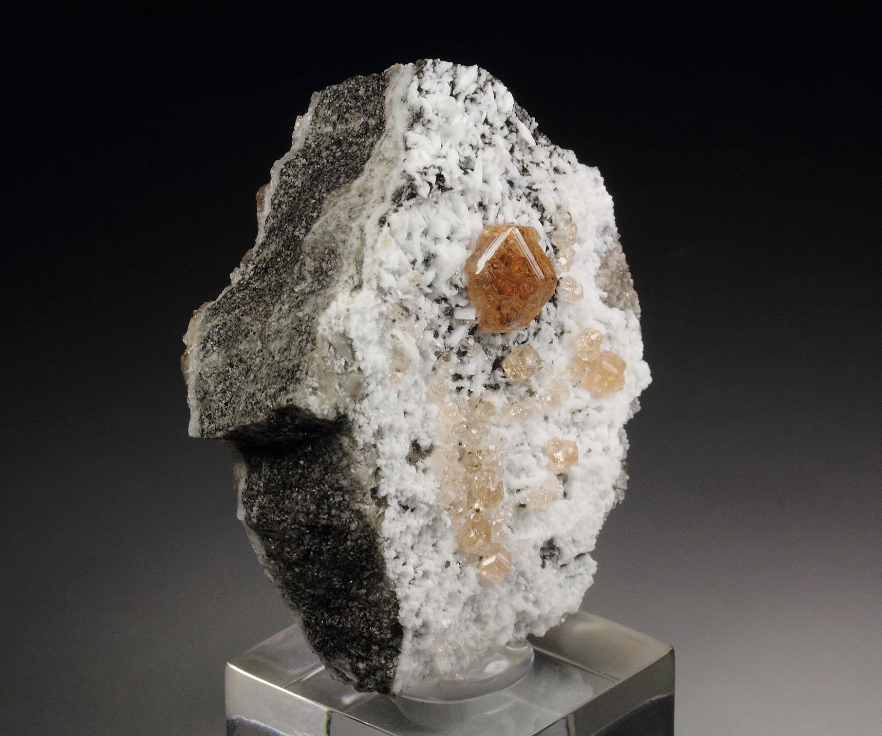 gem GARNET var. GROSSULAR, ALBITE