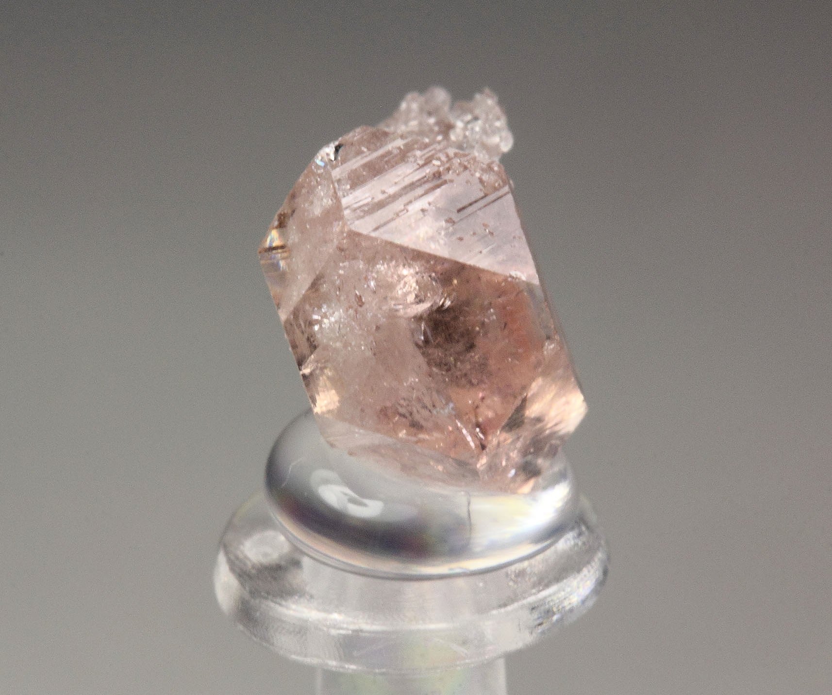 gem PINK GARNET var. GROSSULAR