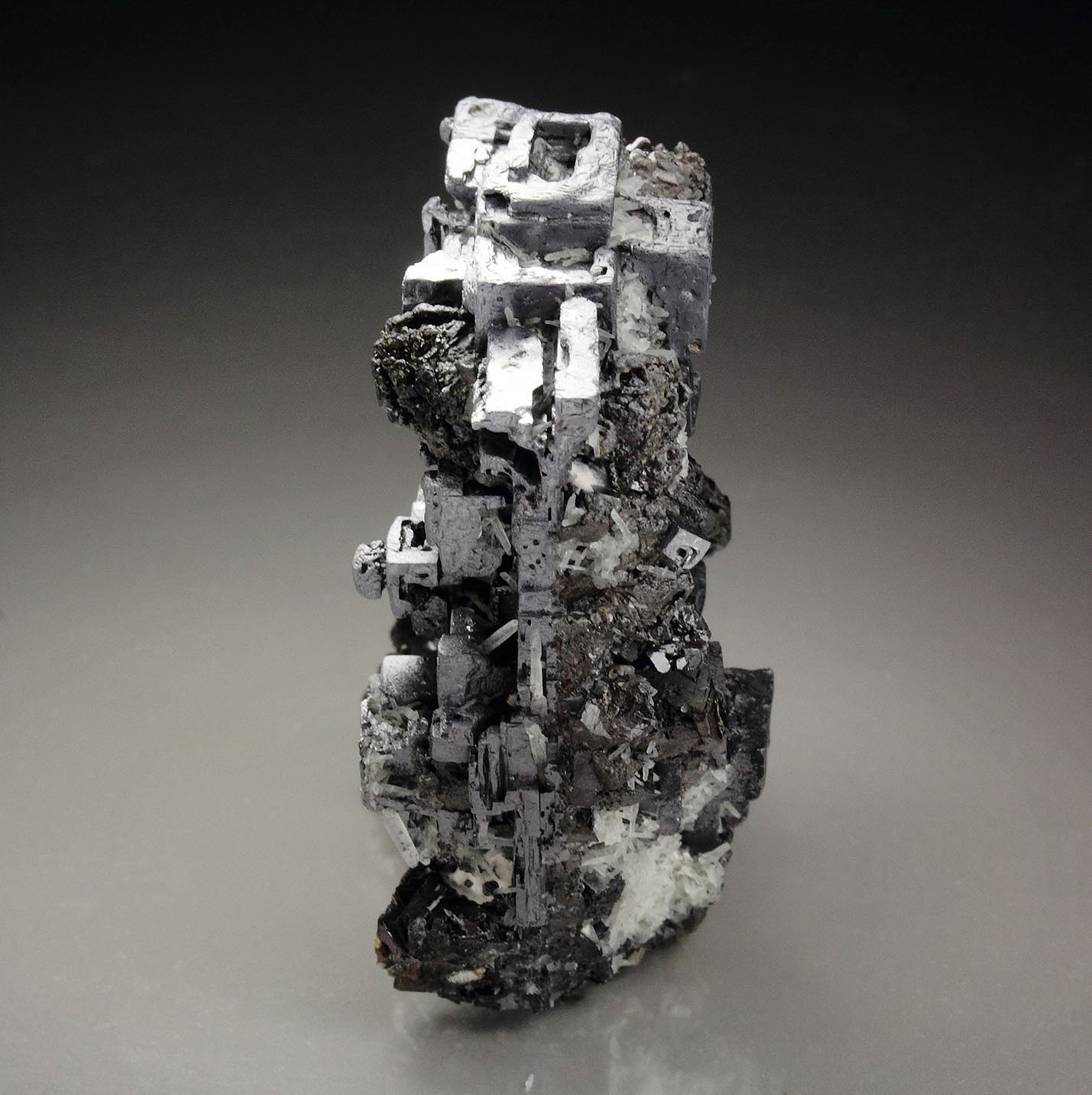 skeletal GALENA, SPHALERITE, QUARTZ